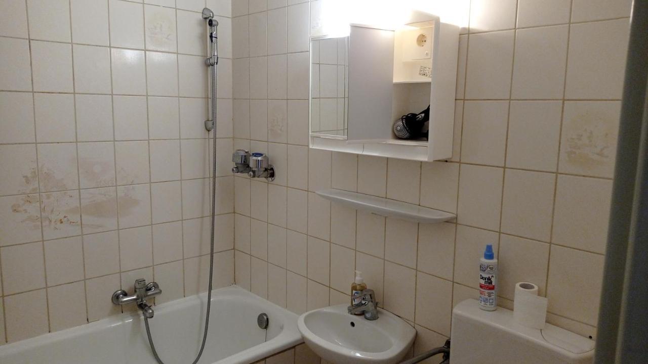 Einzimmerwohnungmit Grossem Balkon Mietersheim Exterior foto